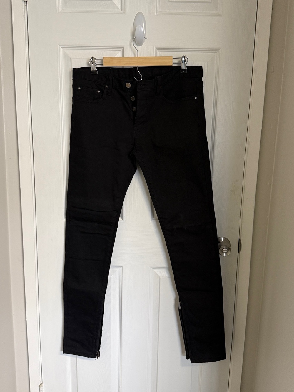 MNML Black Skinny Stretch Jeans with Side Zippers - Picture 2 of 14